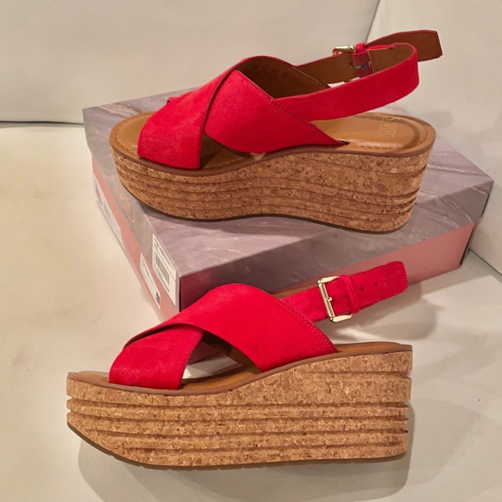 NIB vivid red cork leather platforms calf hair
(8.5) FRANCO SARTO BM